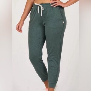 Vuori performance joggers